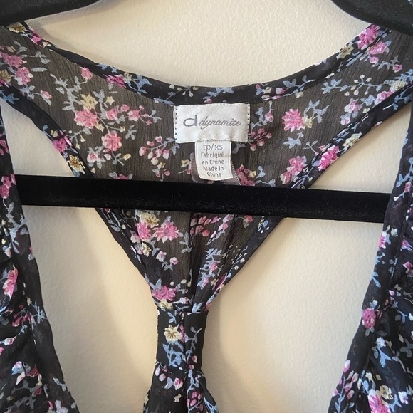 ⭐️2 FOR $20⭐️ Dynamite Sheer Floral Blouse. Racerback size XS - Picture 3 of 7
